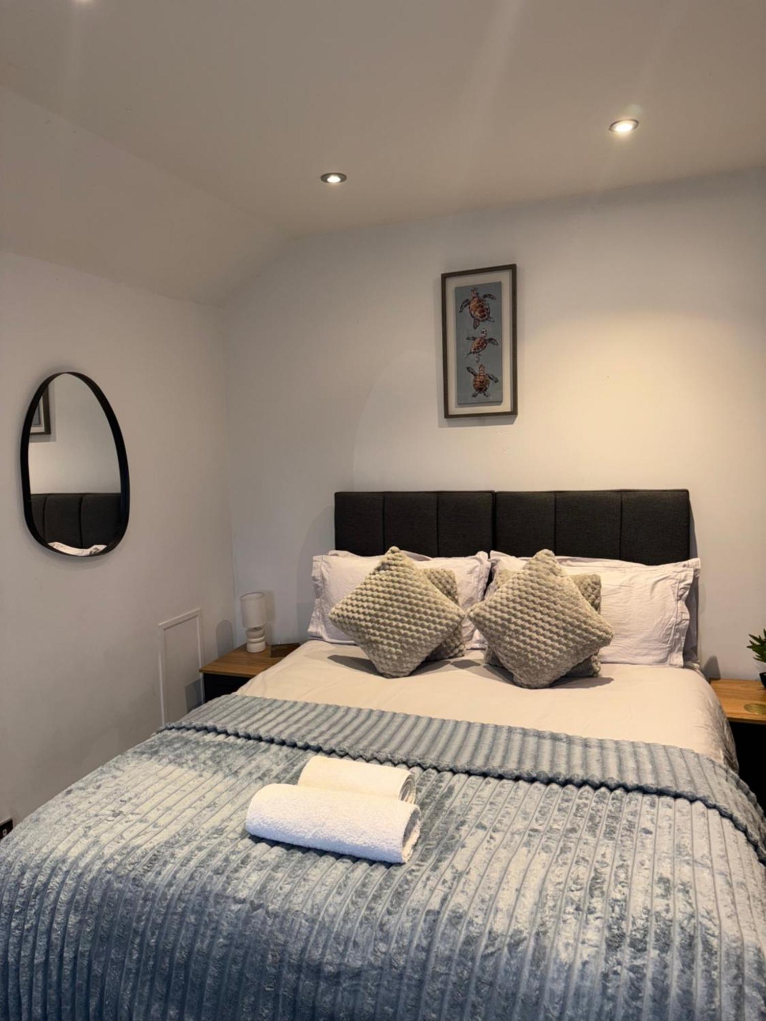 Cosy Countryside Stay- Waters Upton, 텔퍼드 외부 사진